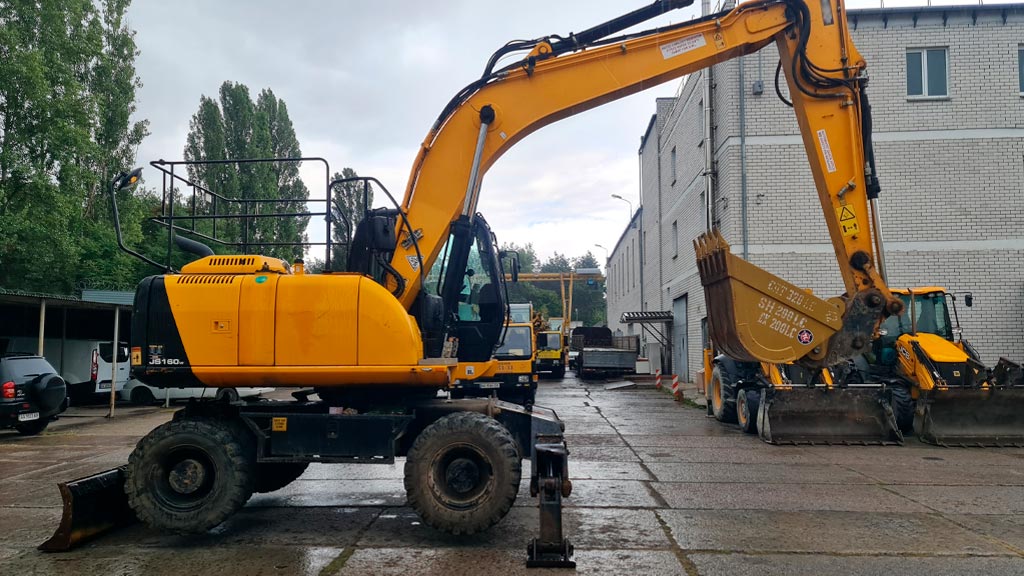 Экскаватор JCB JS200W 